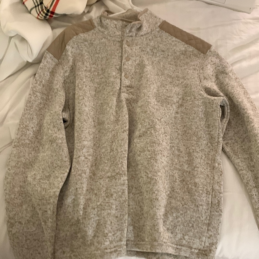sweatshirt